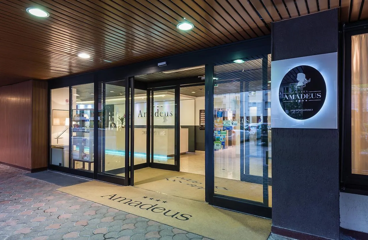 Jr Hotels Bologna Amadeus