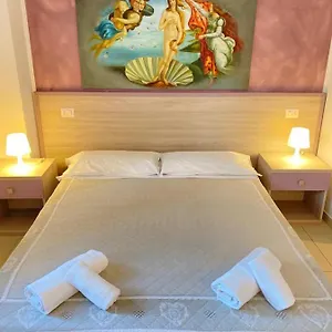  Oda ve Kahvaltı Nice Residence İtalya