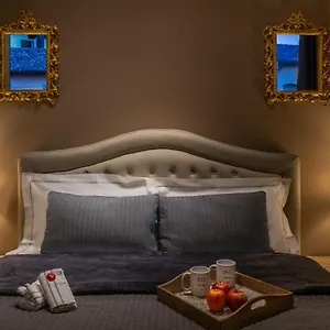 2* לינה וארוחת בוקר 051 Boutique
