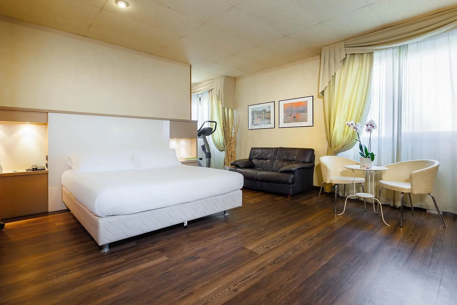 Jr Hotels Bologna Amadeus