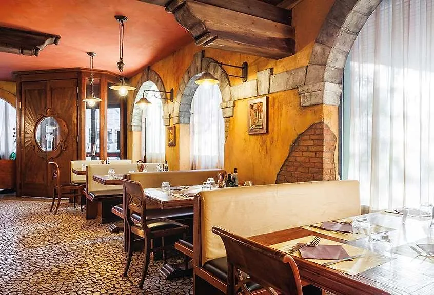Jr Hotels Bologna Amadeus 4*,  Ιταλία