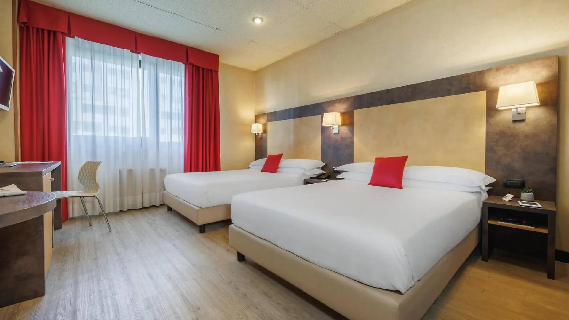 Jr Hotels Bologna Amadeus