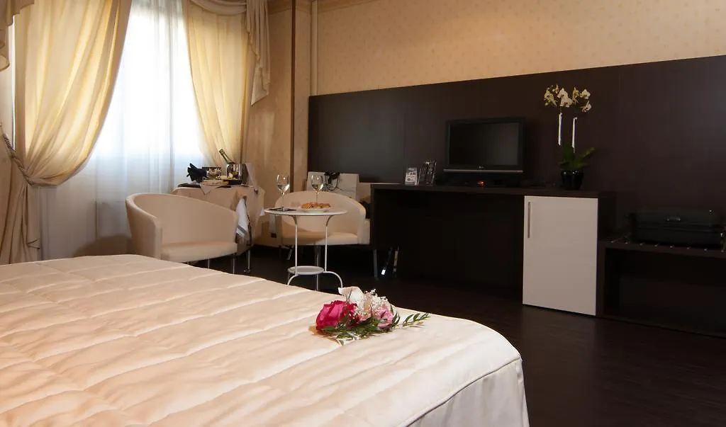 Jr Hotels Bologna Amadeus